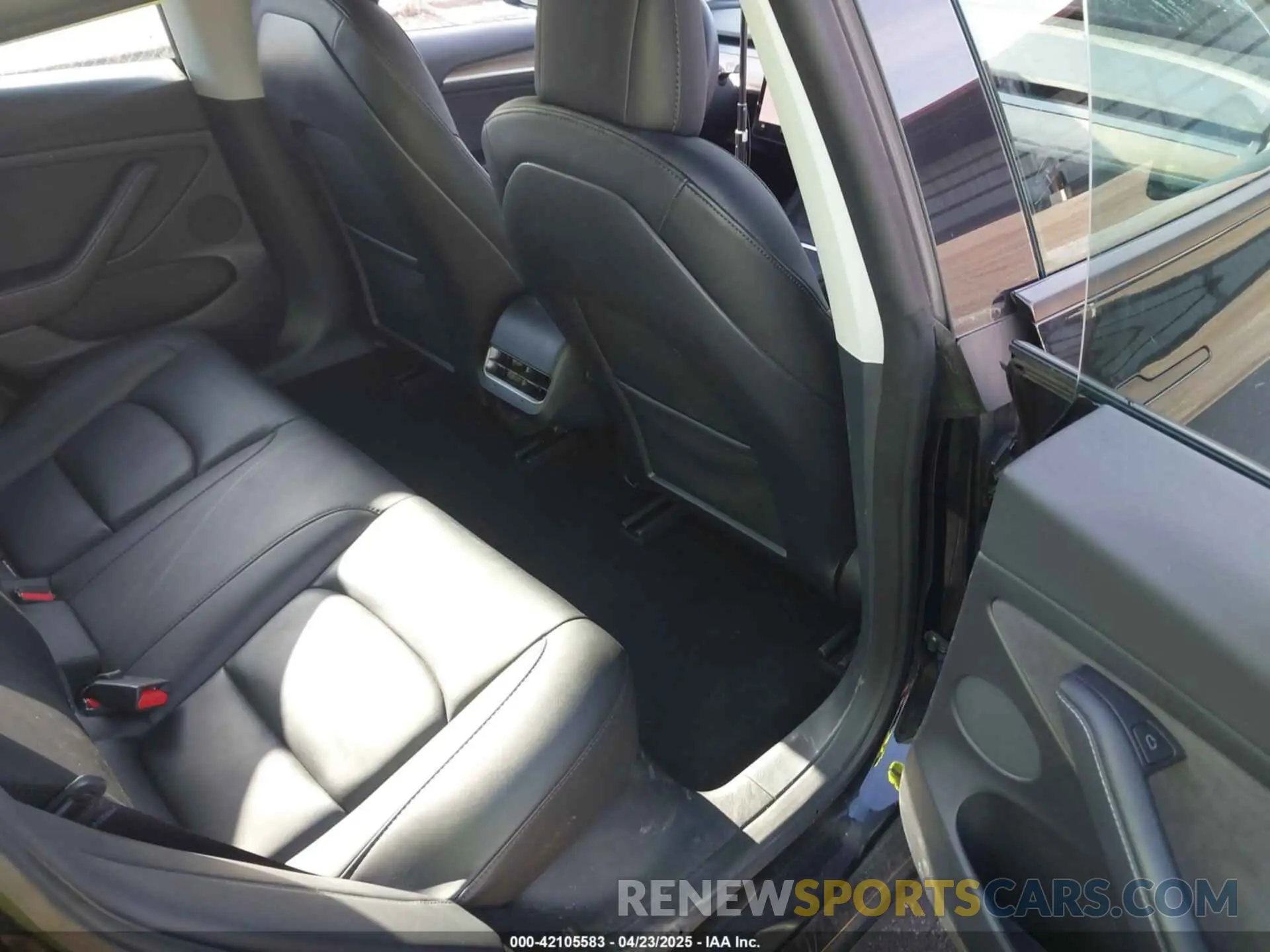 8 Photograph of a damaged car 5YJ3E1EA2PF437967 TESLA MODEL 3 2023