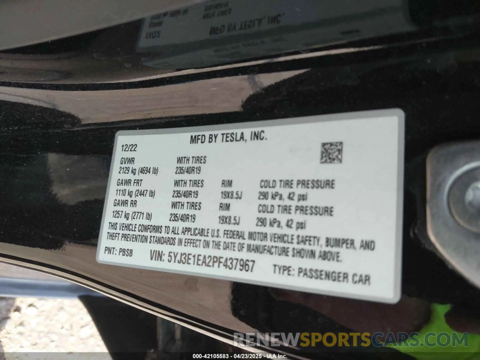 9 Photograph of a damaged car 5YJ3E1EA2PF437967 TESLA MODEL 3 2023