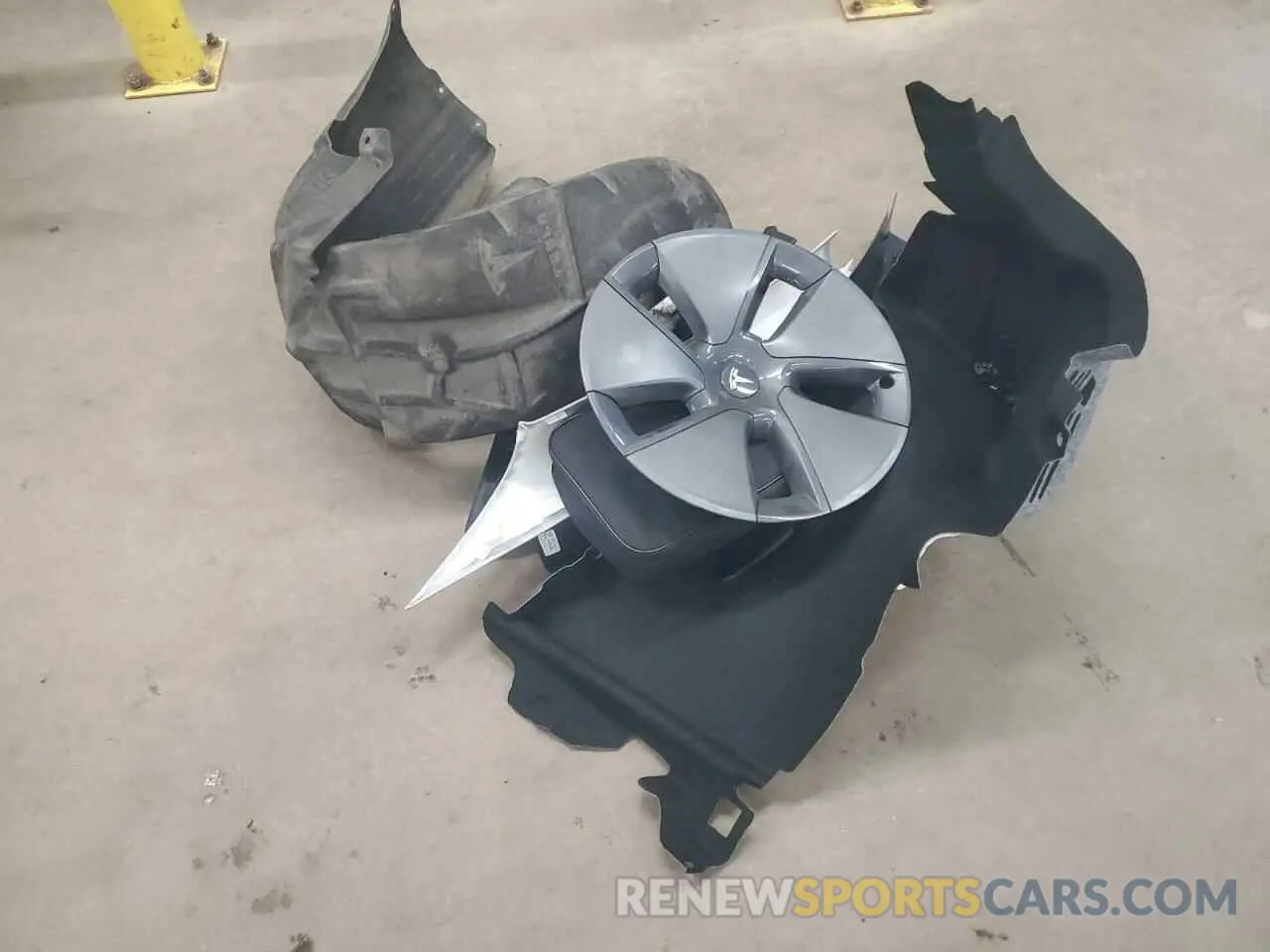 12 Photograph of a damaged car 5YJ3E1EA2PF460536 TESLA MODEL 3 2023