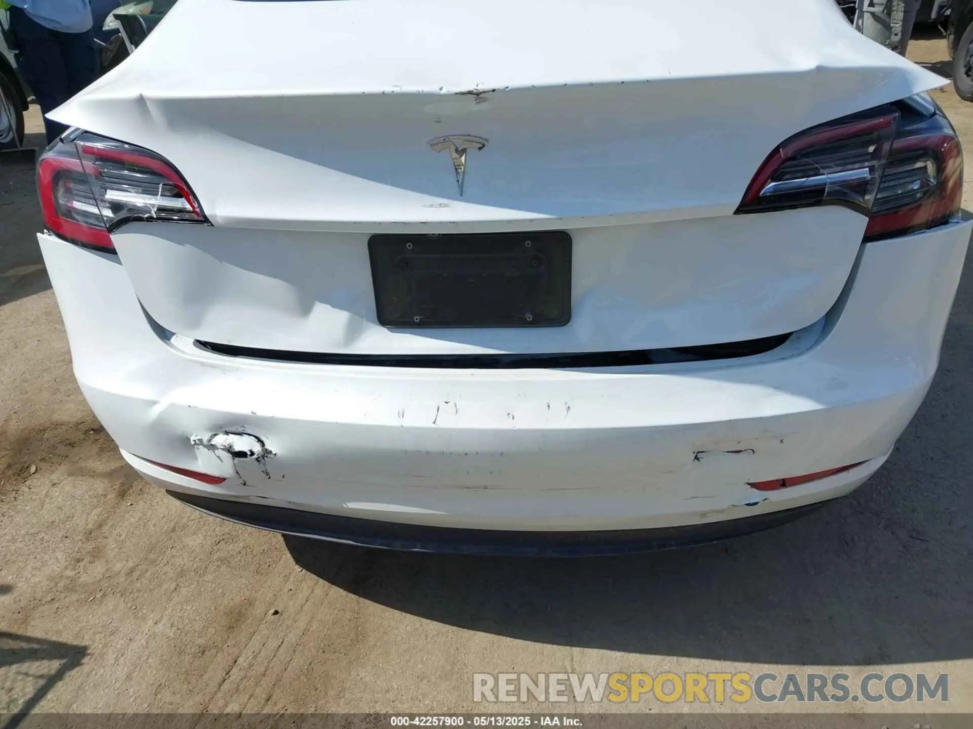 6 Photograph of a damaged car 5YJ3E1EA2PF465882 TESLA MODEL 3 2023