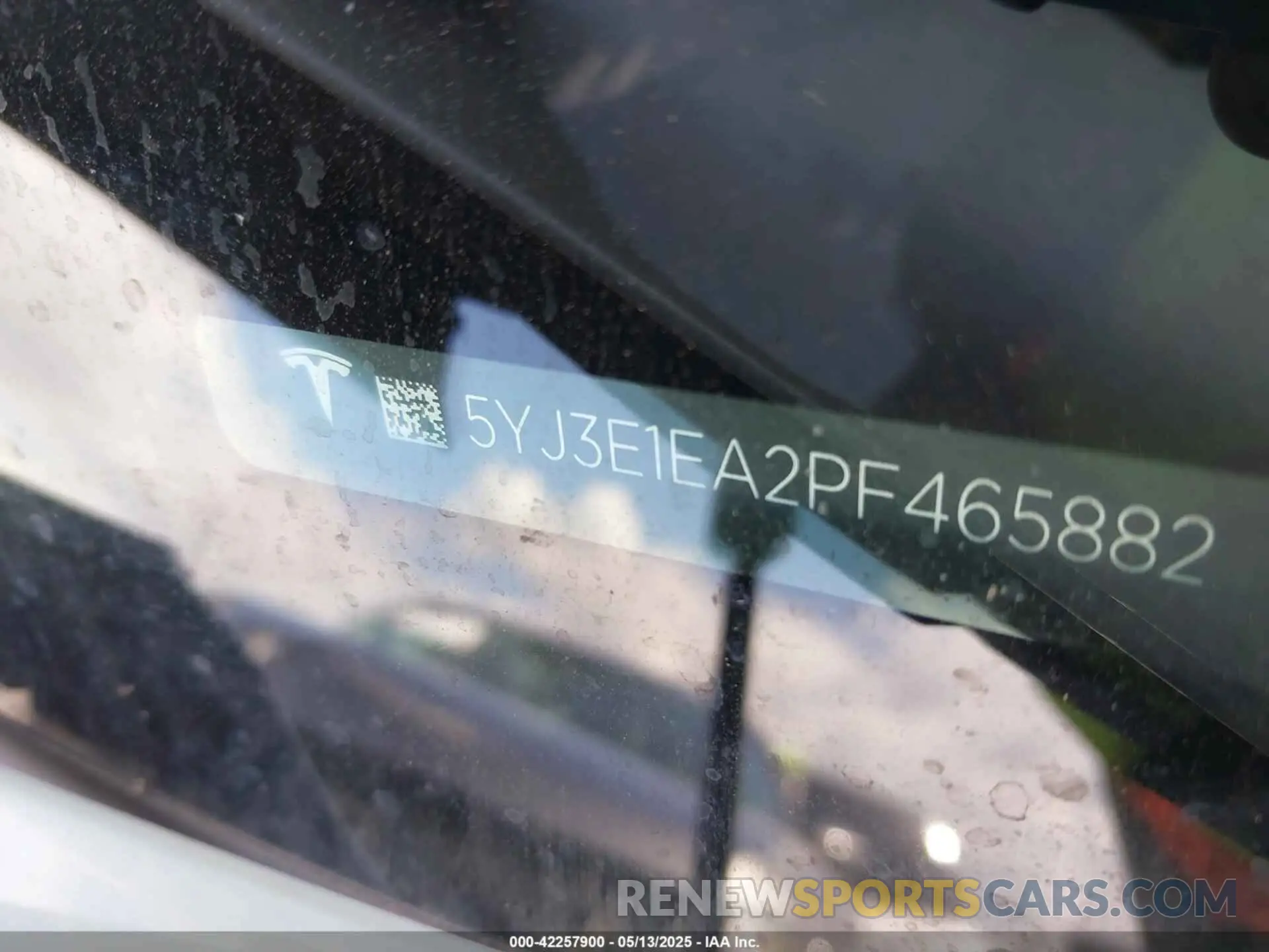 9 Photograph of a damaged car 5YJ3E1EA2PF465882 TESLA MODEL 3 2023