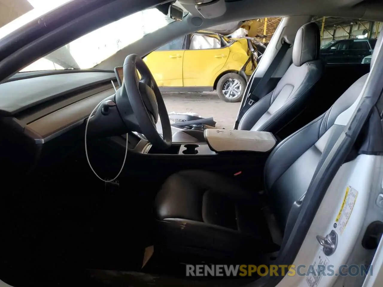 7 Photograph of a damaged car 5YJ3E1EA2PF471049 TESLA MODEL 3 2023