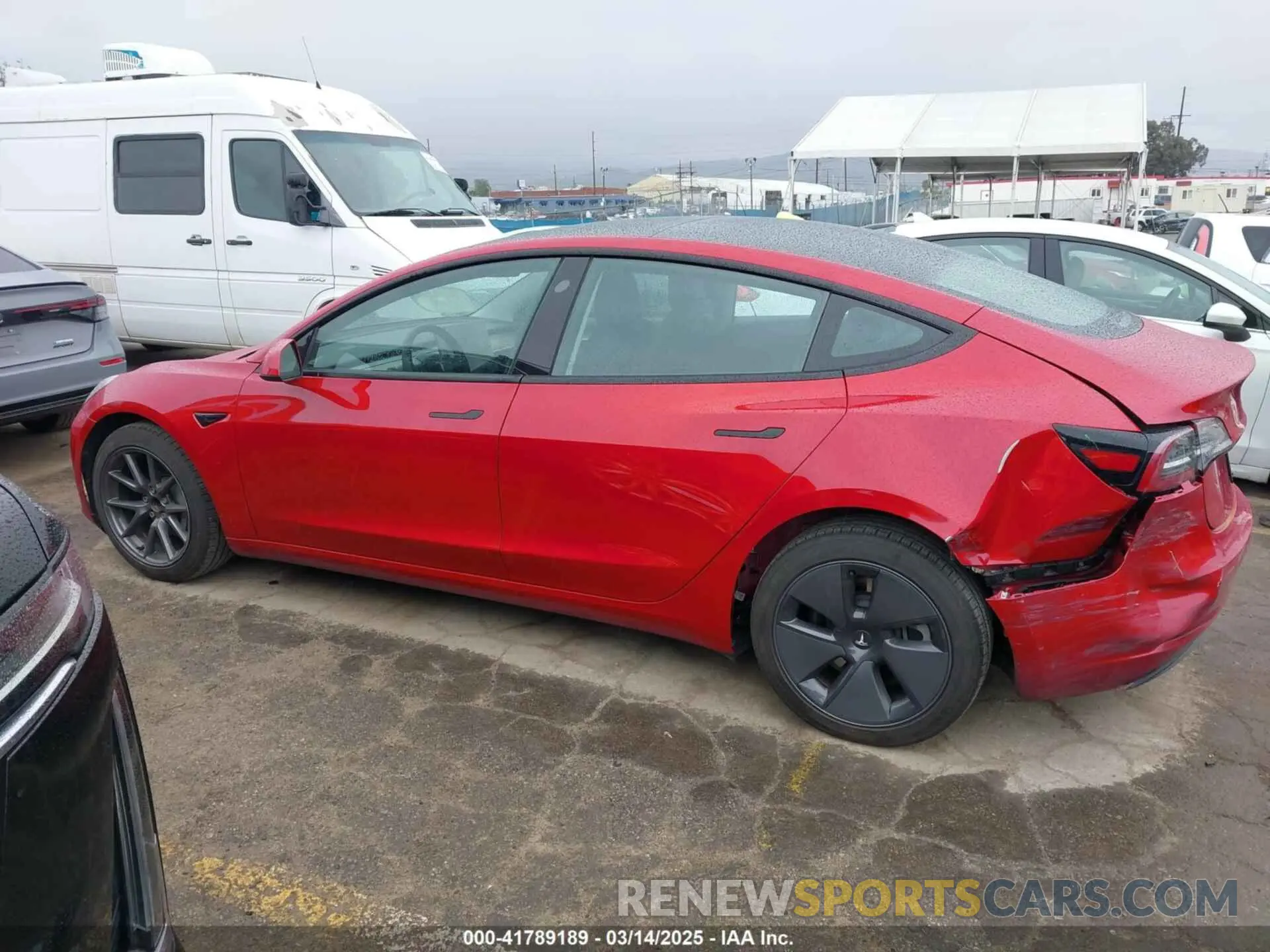 14 Photograph of a damaged car 5YJ3E1EA2PF476140 TESLA MODEL 3 2023