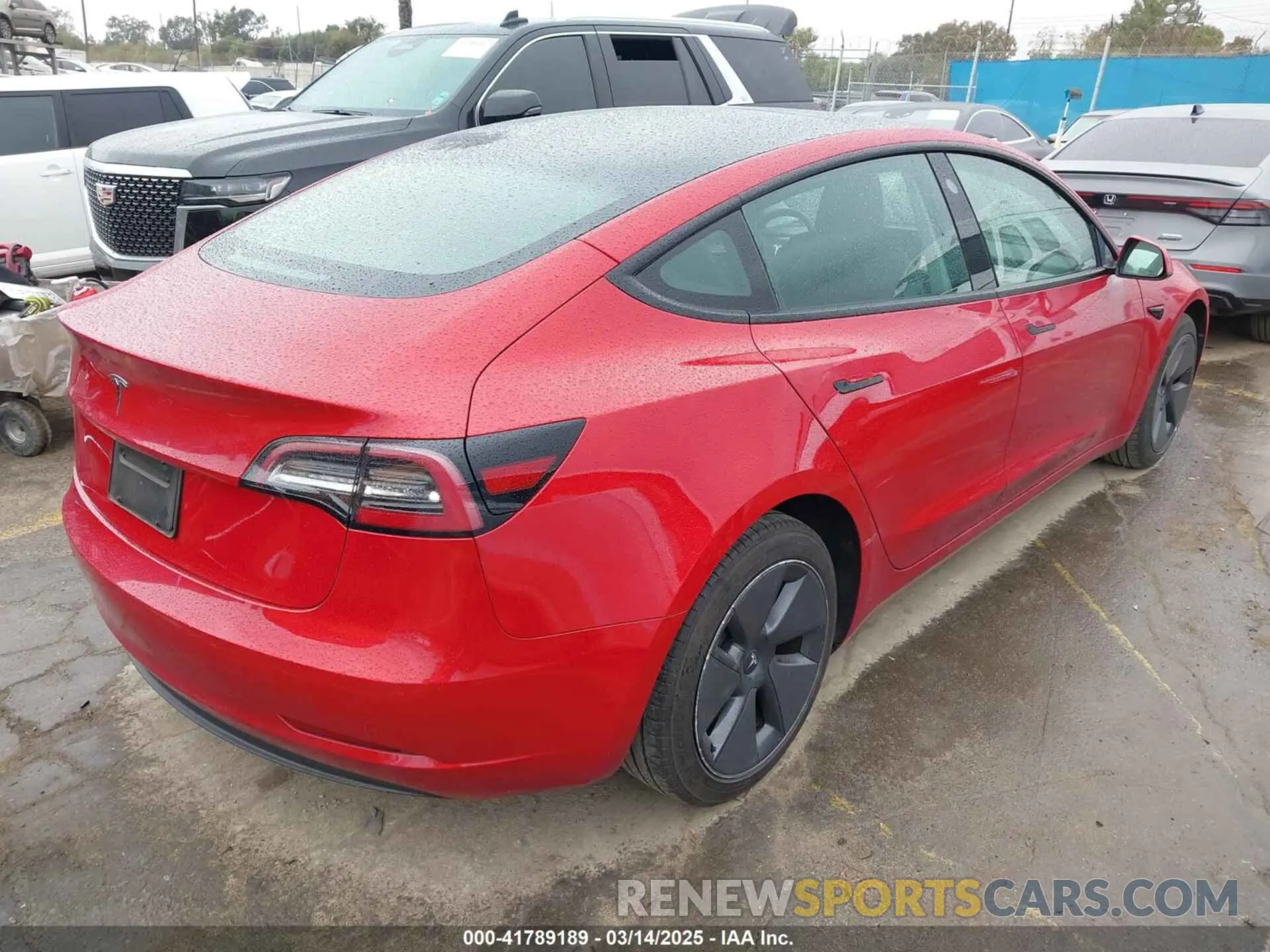 4 Photograph of a damaged car 5YJ3E1EA2PF476140 TESLA MODEL 3 2023