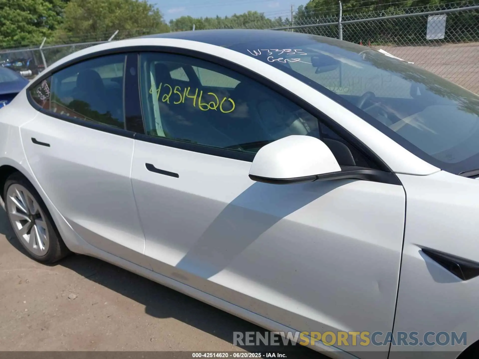 13 Photograph of a damaged car 5YJ3E1EA2PF484335 TESLA MODEL 3 2023