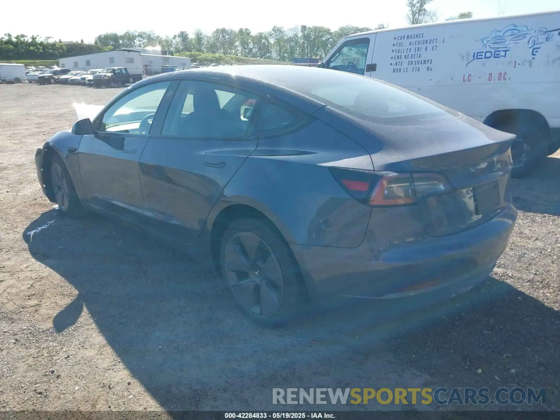 3 Photograph of a damaged car 5YJ3E1EA2PF492659 TESLA MODEL 3 2023