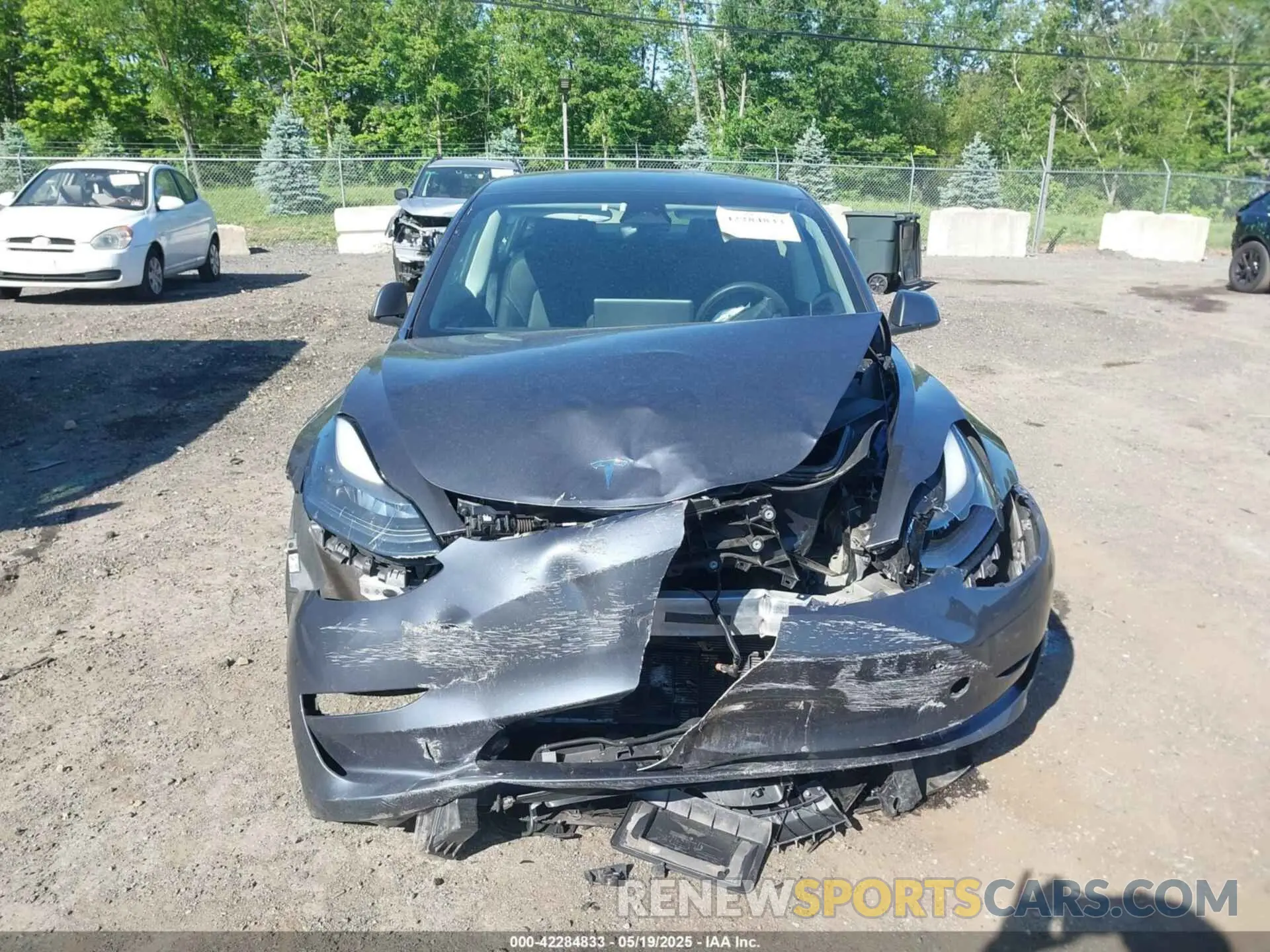 6 Photograph of a damaged car 5YJ3E1EA2PF492659 TESLA MODEL 3 2023