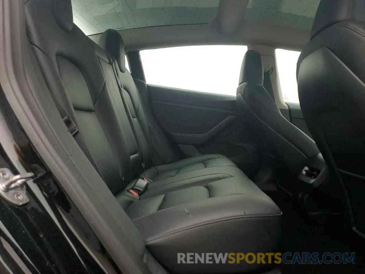 10 Photograph of a damaged car 5YJ3E1EA2PF495321 TESLA MODEL 3 2023
