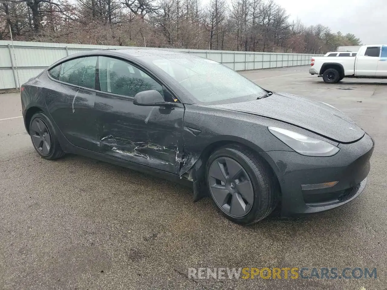 4 Photograph of a damaged car 5YJ3E1EA2PF495321 TESLA MODEL 3 2023