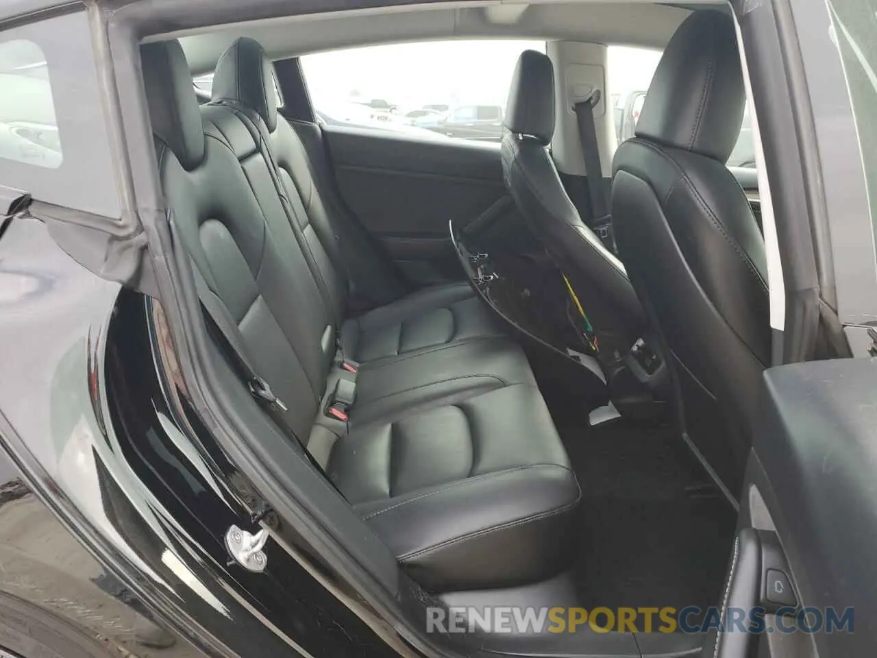11 Photograph of a damaged car 5YJ3E1EA2PF500419 TESLA MODEL 3 2023