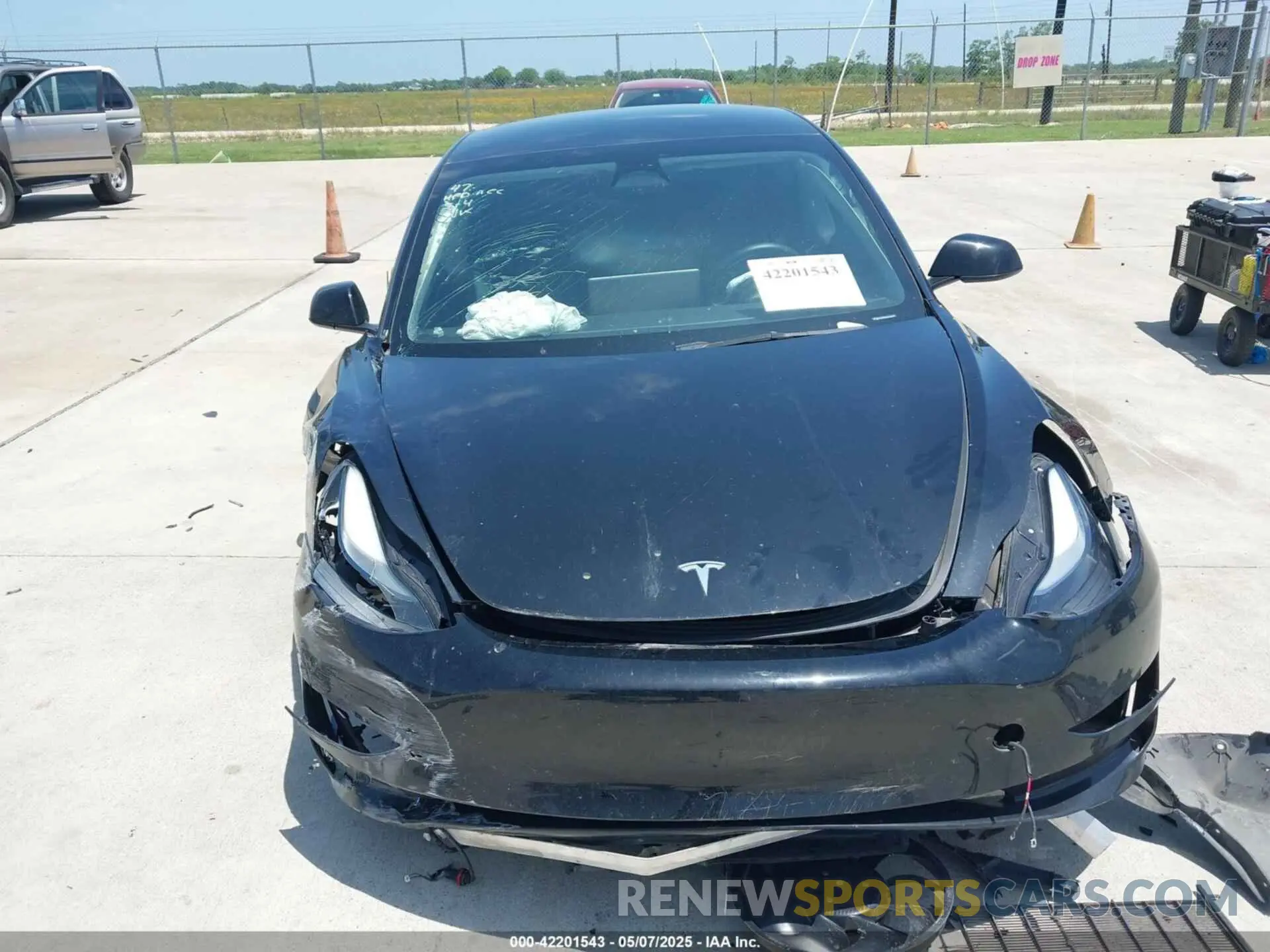 11 Photograph of a damaged car 5YJ3E1EA2PF501375 TESLA MODEL 3 2023