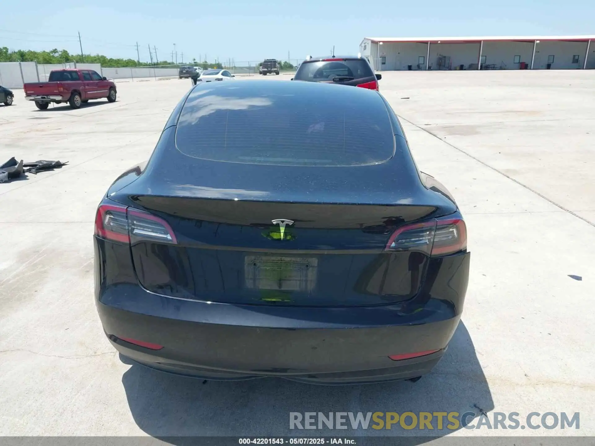 15 Photograph of a damaged car 5YJ3E1EA2PF501375 TESLA MODEL 3 2023
