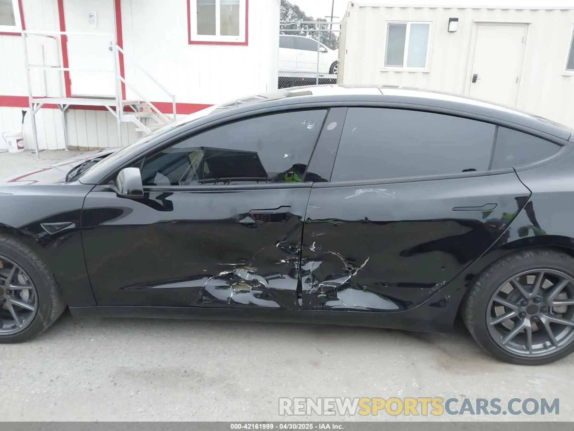14 Photograph of a damaged car 5YJ3E1EA2PF502302 TESLA MODEL 3 2023