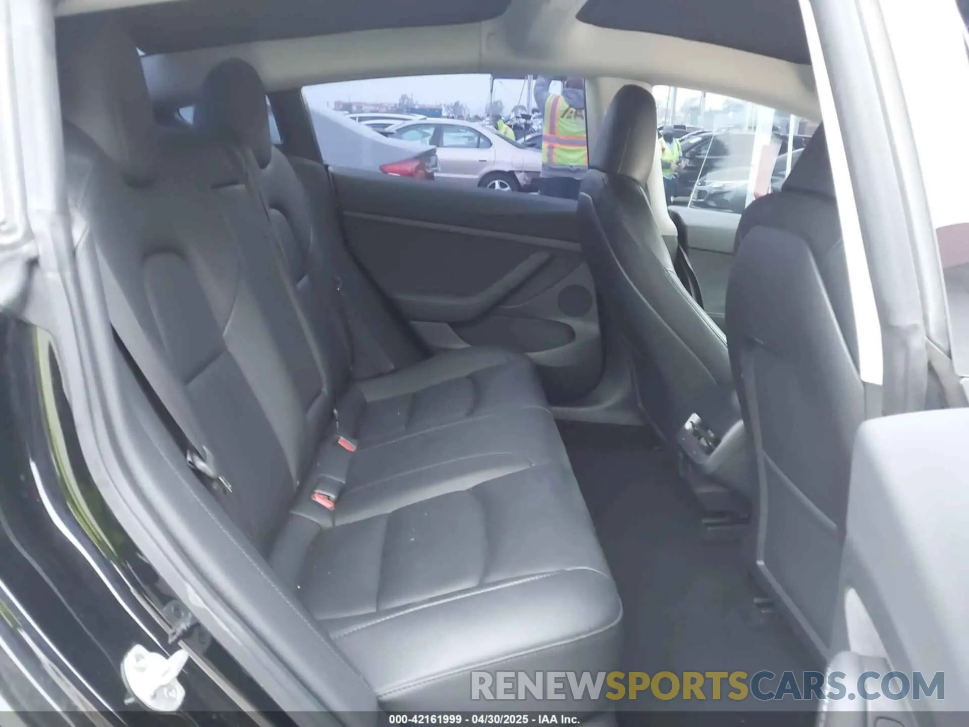8 Photograph of a damaged car 5YJ3E1EA2PF502302 TESLA MODEL 3 2023