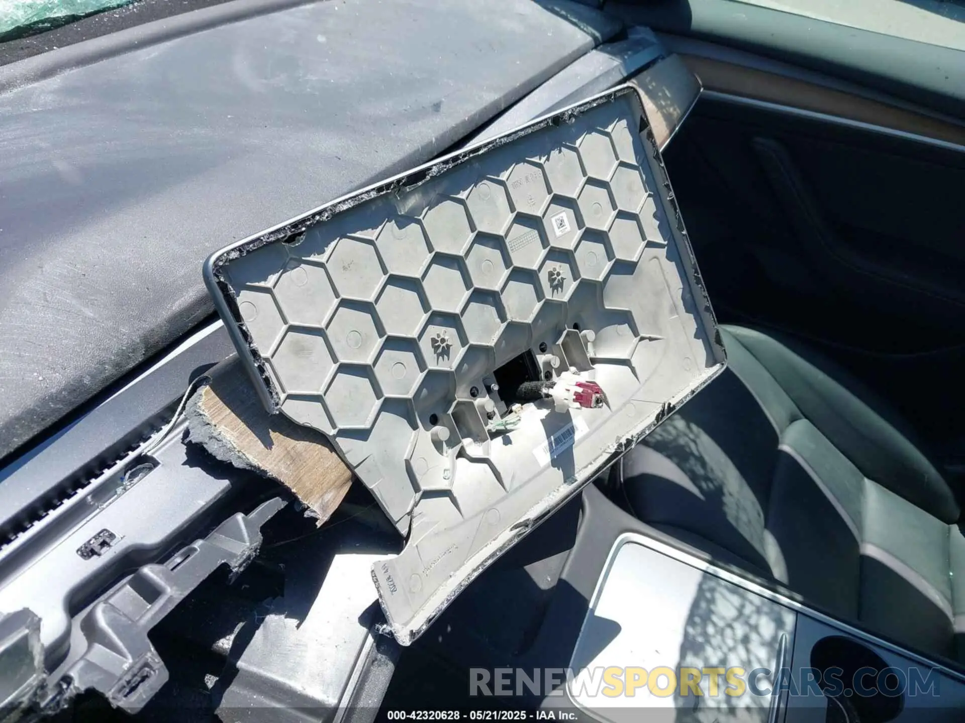 7 Photograph of a damaged car 5YJ3E1EA2PF506429 TESLA MODEL 3 2023