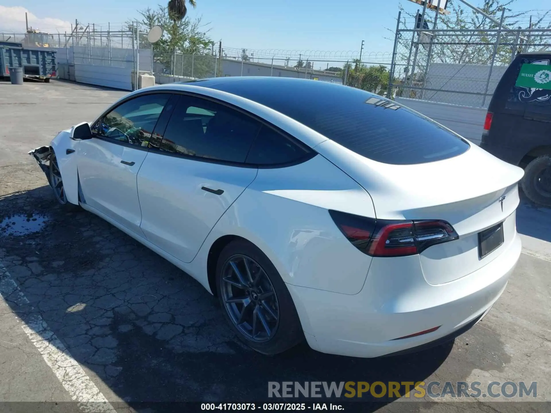 3 Photograph of a damaged car 5YJ3E1EA2PF514871 TESLA MODEL 3 2023