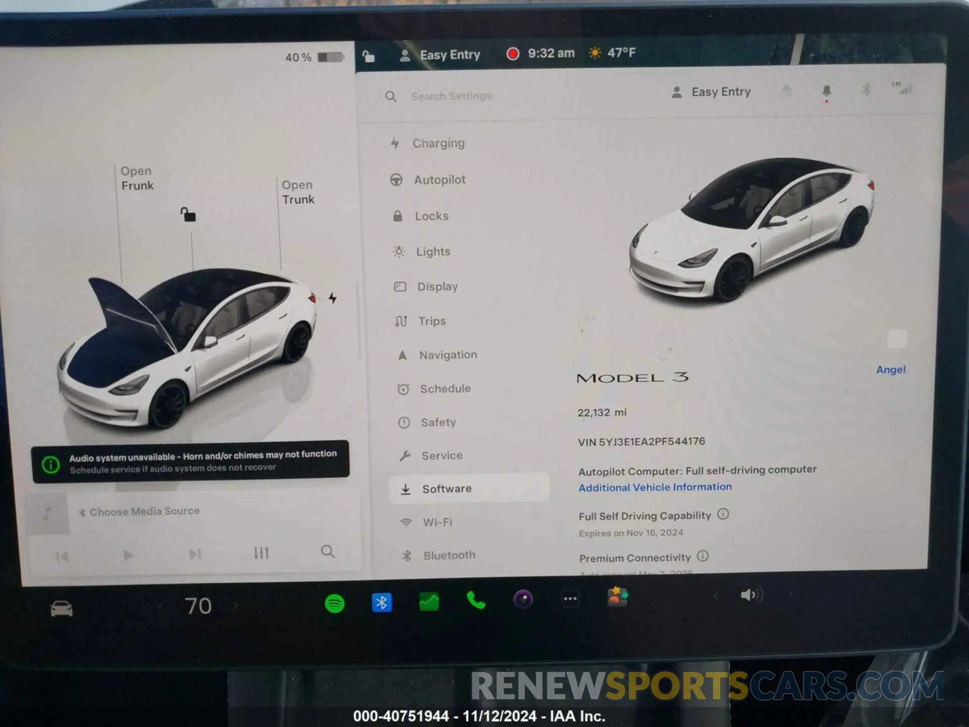 17 Photograph of a damaged car 5YJ3E1EA2PF544176 TESLA MODEL 3 2023