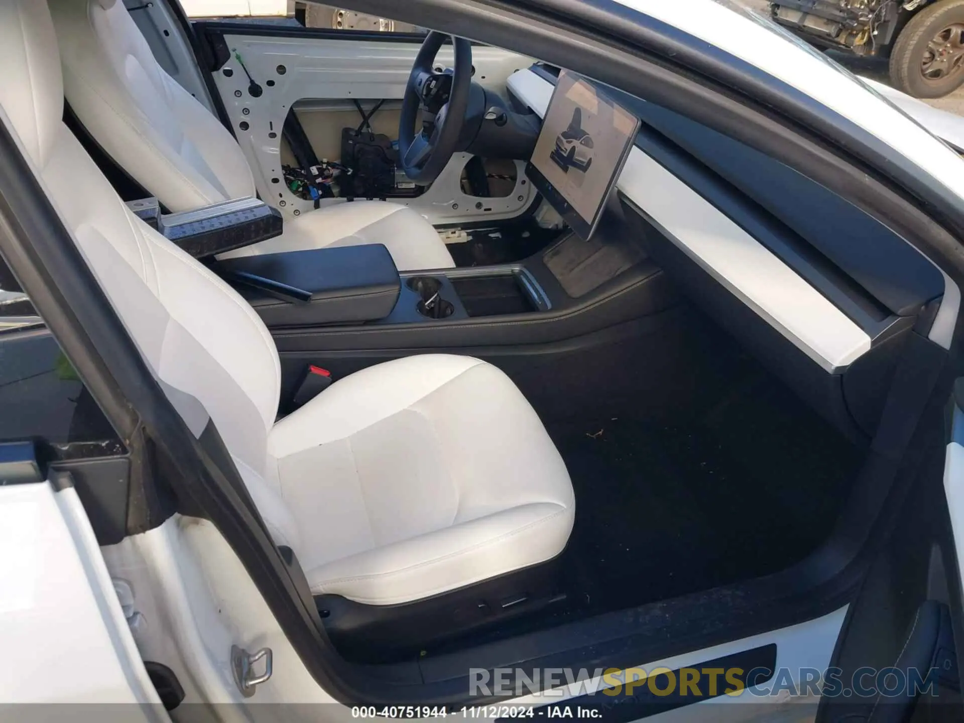 5 Photograph of a damaged car 5YJ3E1EA2PF544176 TESLA MODEL 3 2023