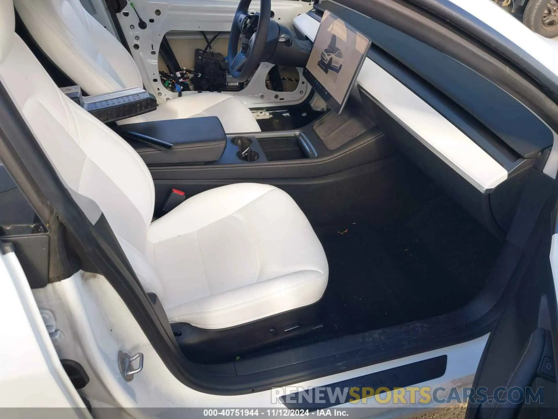 8 Photograph of a damaged car 5YJ3E1EA2PF544176 TESLA MODEL 3 2023