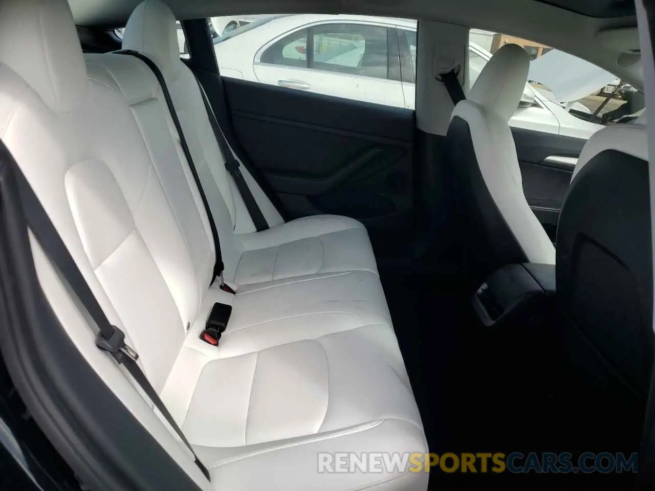 10 Photograph of a damaged car 5YJ3E1EA2PF547160 TESLA MODEL 3 2023