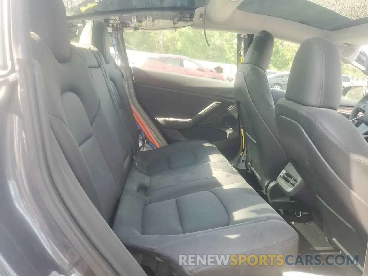 10 Photograph of a damaged car 5YJ3E1EA2PF558546 TESLA MODEL 3 2023
