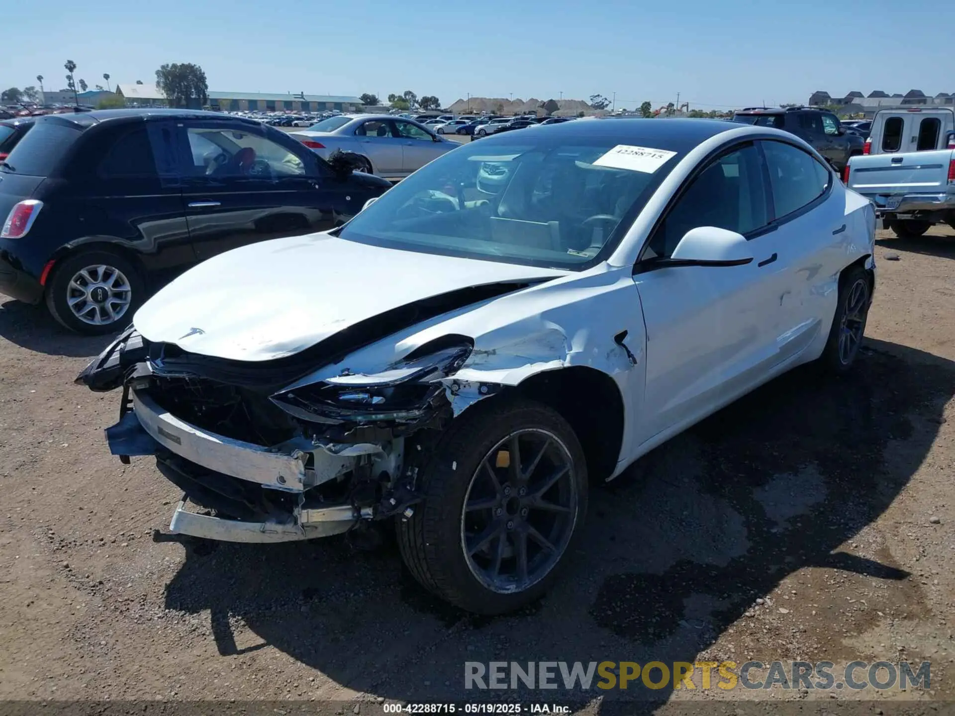 6 Photograph of a damaged car 5YJ3E1EA2PF571569 TESLA MODEL 3 2023