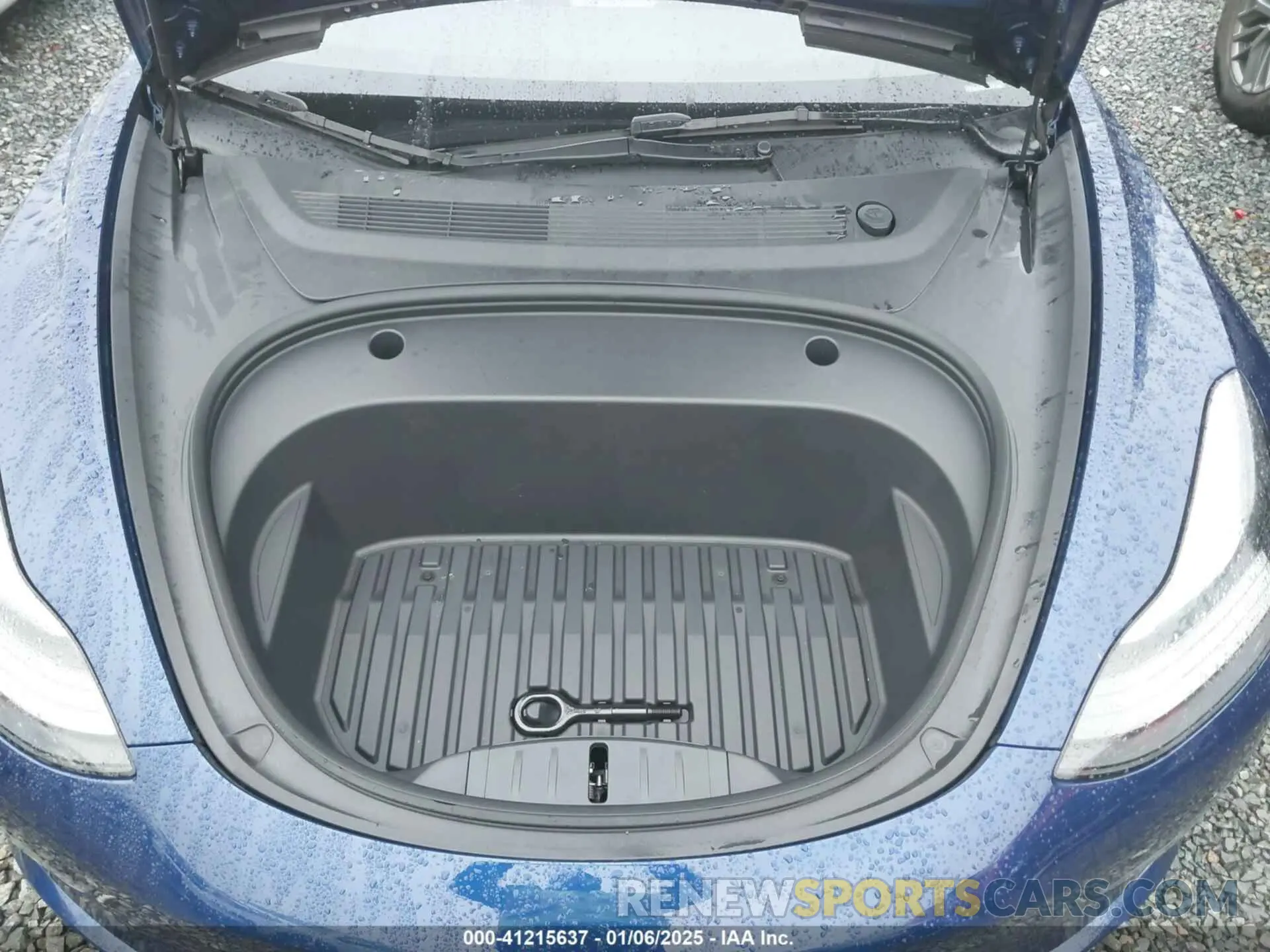 10 Photograph of a damaged car 5YJ3E1EA2PF579445 TESLA MODEL 3 2023