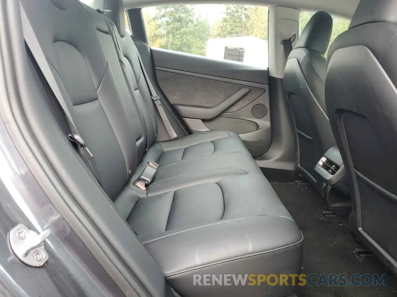 10 Photograph of a damaged car 5YJ3E1EA2PF583219 TESLA MODEL 3 2023