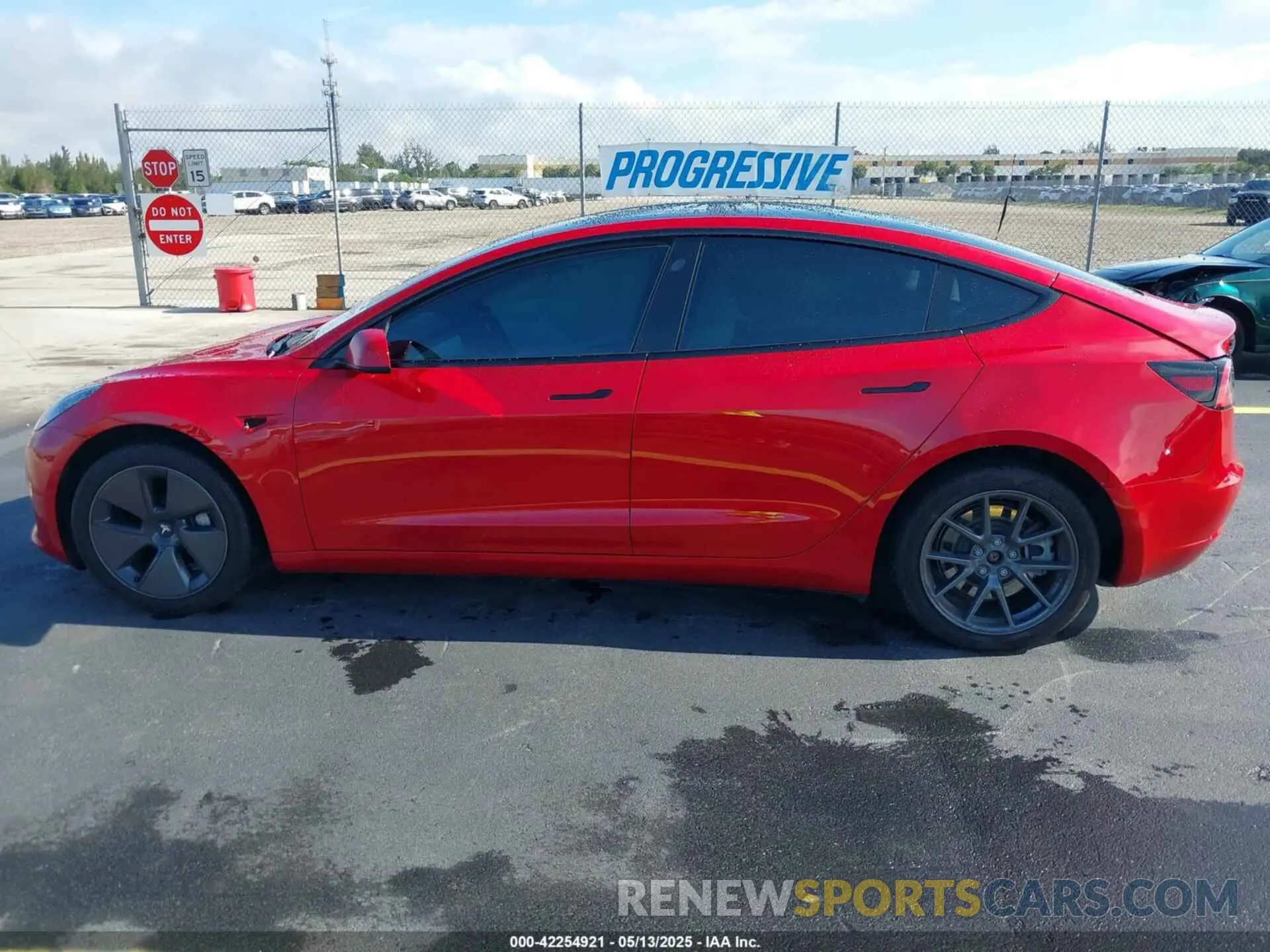 15 Photograph of a damaged car 5YJ3E1EA2PF588467 TESLA MODEL 3 2023