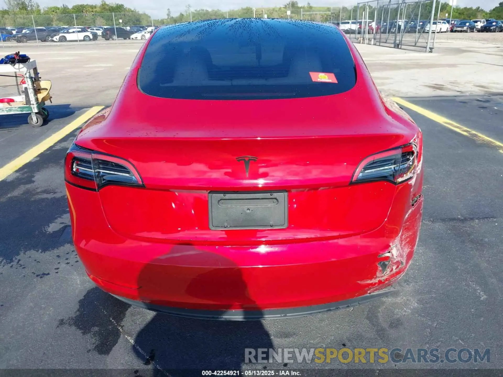 17 Photograph of a damaged car 5YJ3E1EA2PF588467 TESLA MODEL 3 2023