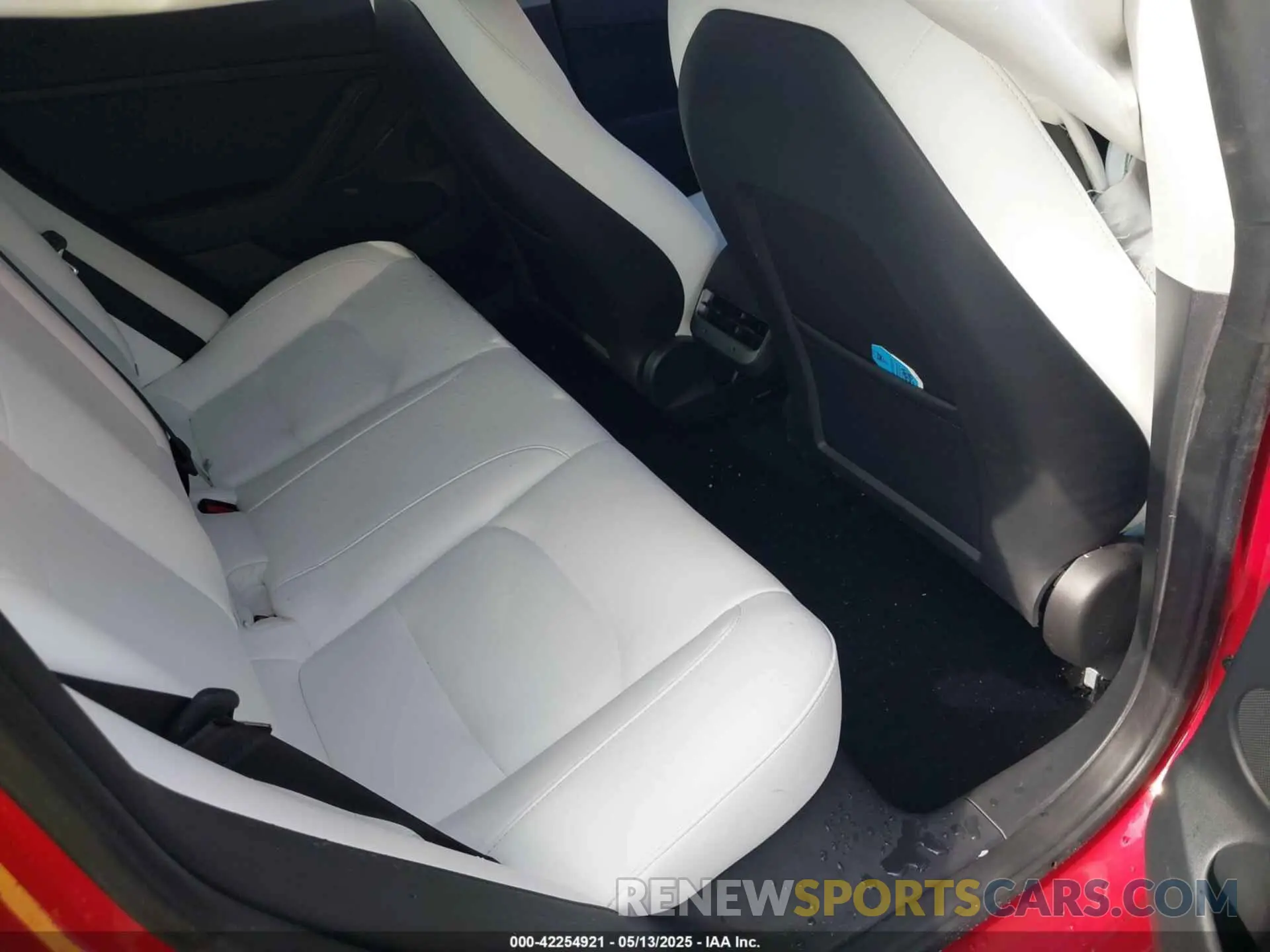 8 Photograph of a damaged car 5YJ3E1EA2PF588467 TESLA MODEL 3 2023