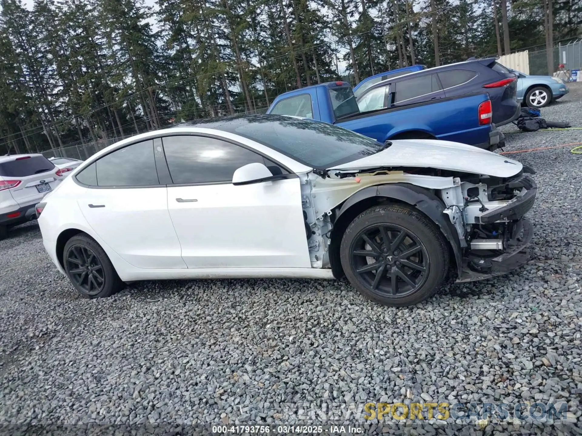 14 Photograph of a damaged car 5YJ3E1EA2PF612427 TESLA MODEL 3 2023