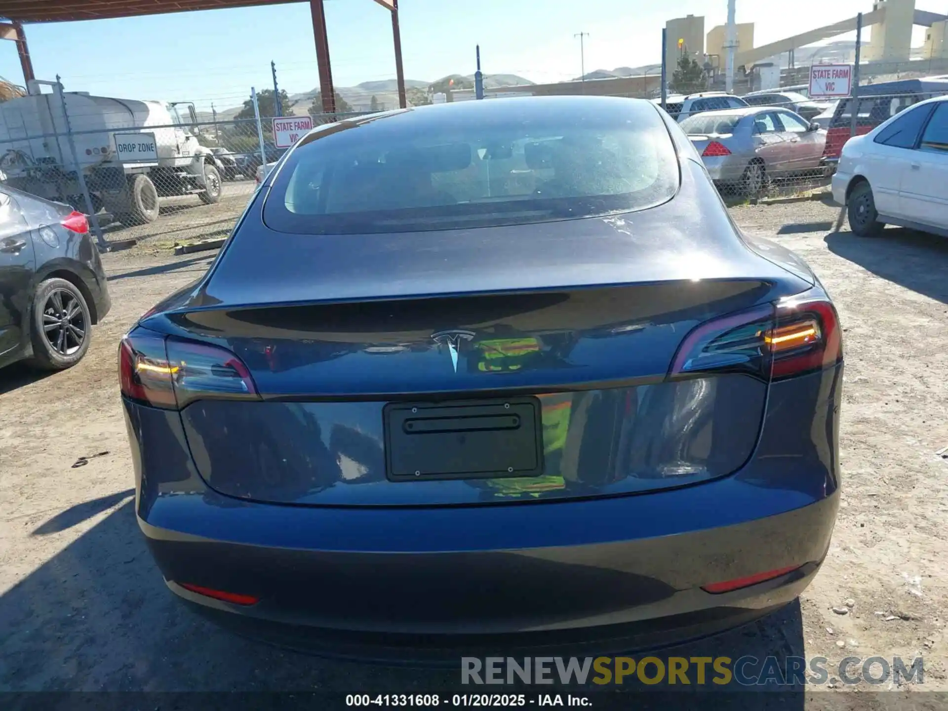 15 Photograph of a damaged car 5YJ3E1EA2PF615974 TESLA MODEL 3 2023