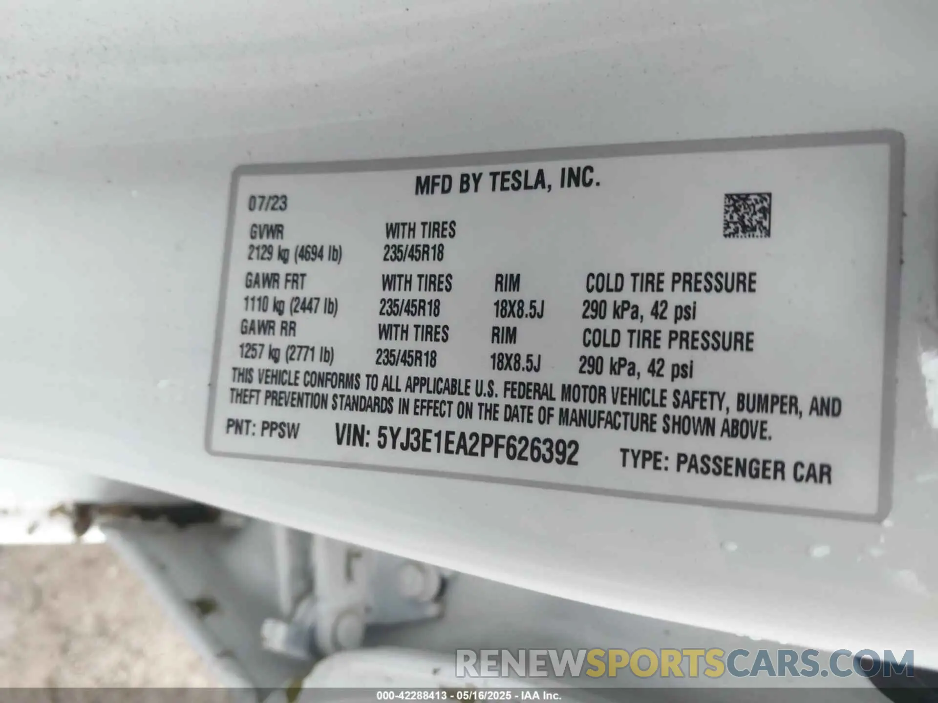 9 Photograph of a damaged car 5YJ3E1EA2PF626392 TESLA MODEL 3 2023