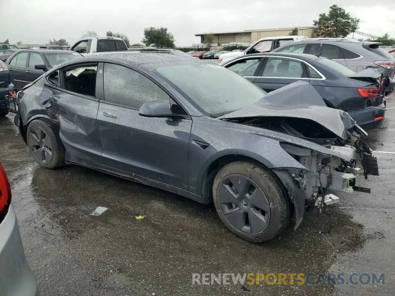 4 Photograph of a damaged car 5YJ3E1EA2PF639868 TESLA MODEL 3 2023