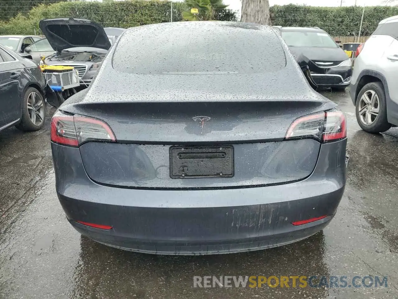 6 Photograph of a damaged car 5YJ3E1EA2PF639868 TESLA MODEL 3 2023