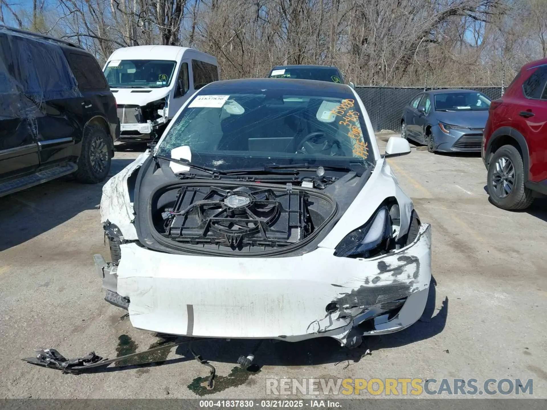 11 Photograph of a damaged car 5YJ3E1EA2PF652961 TESLA MODEL 3 2023