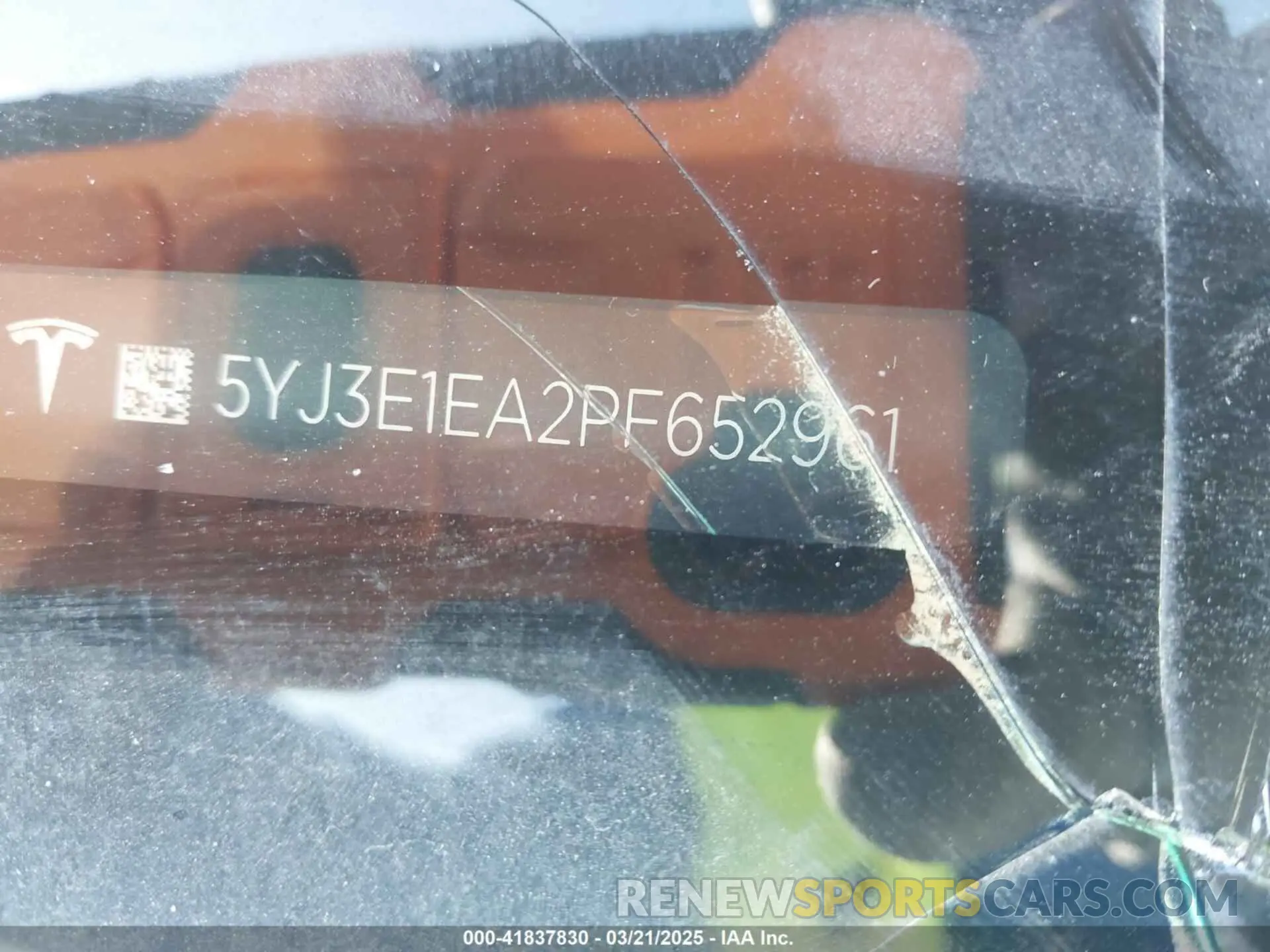 9 Photograph of a damaged car 5YJ3E1EA2PF652961 TESLA MODEL 3 2023