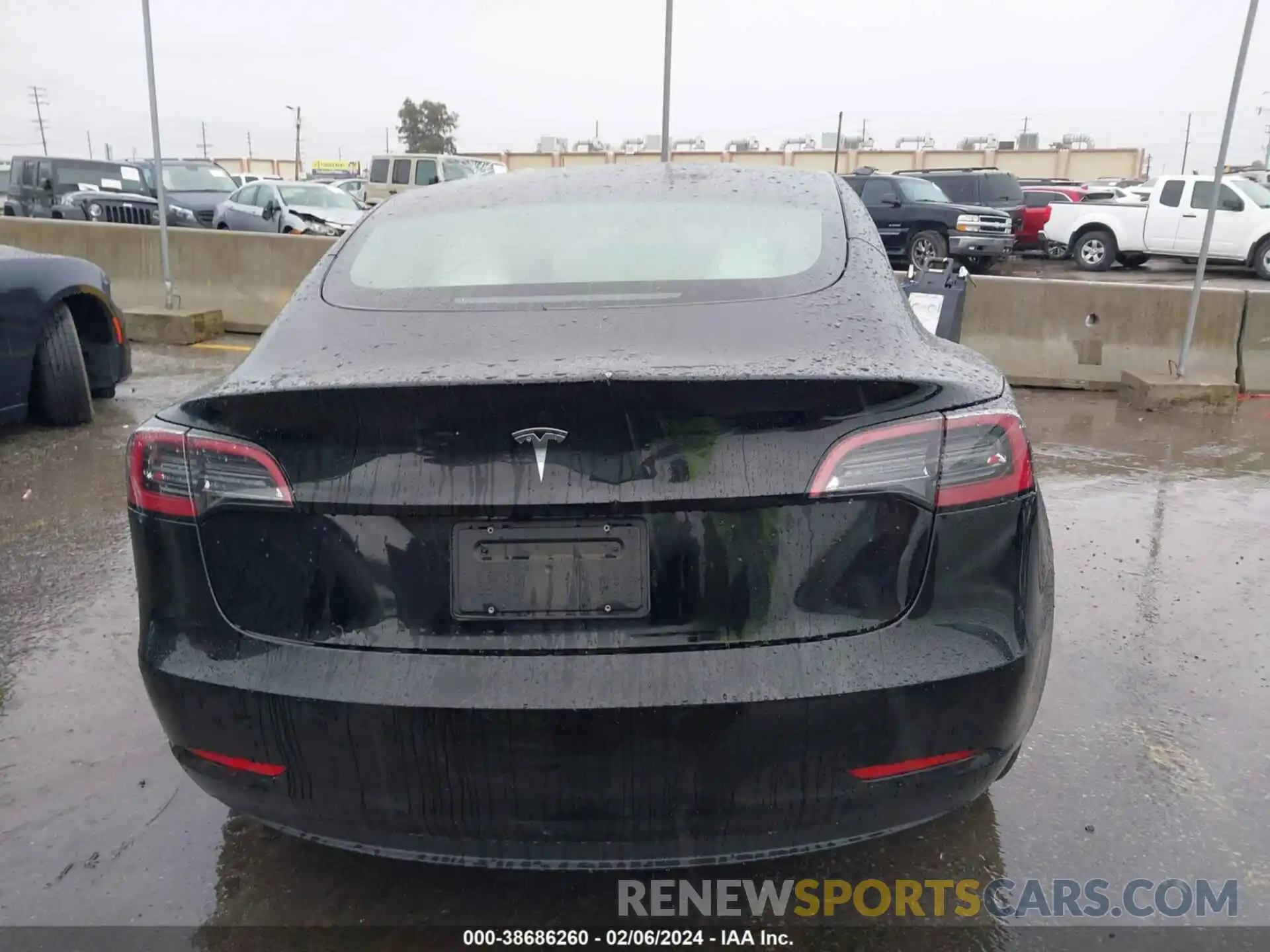 17 Photograph of a damaged car 5YJ3E1EA2PF655178 TESLA MODEL 3 2023