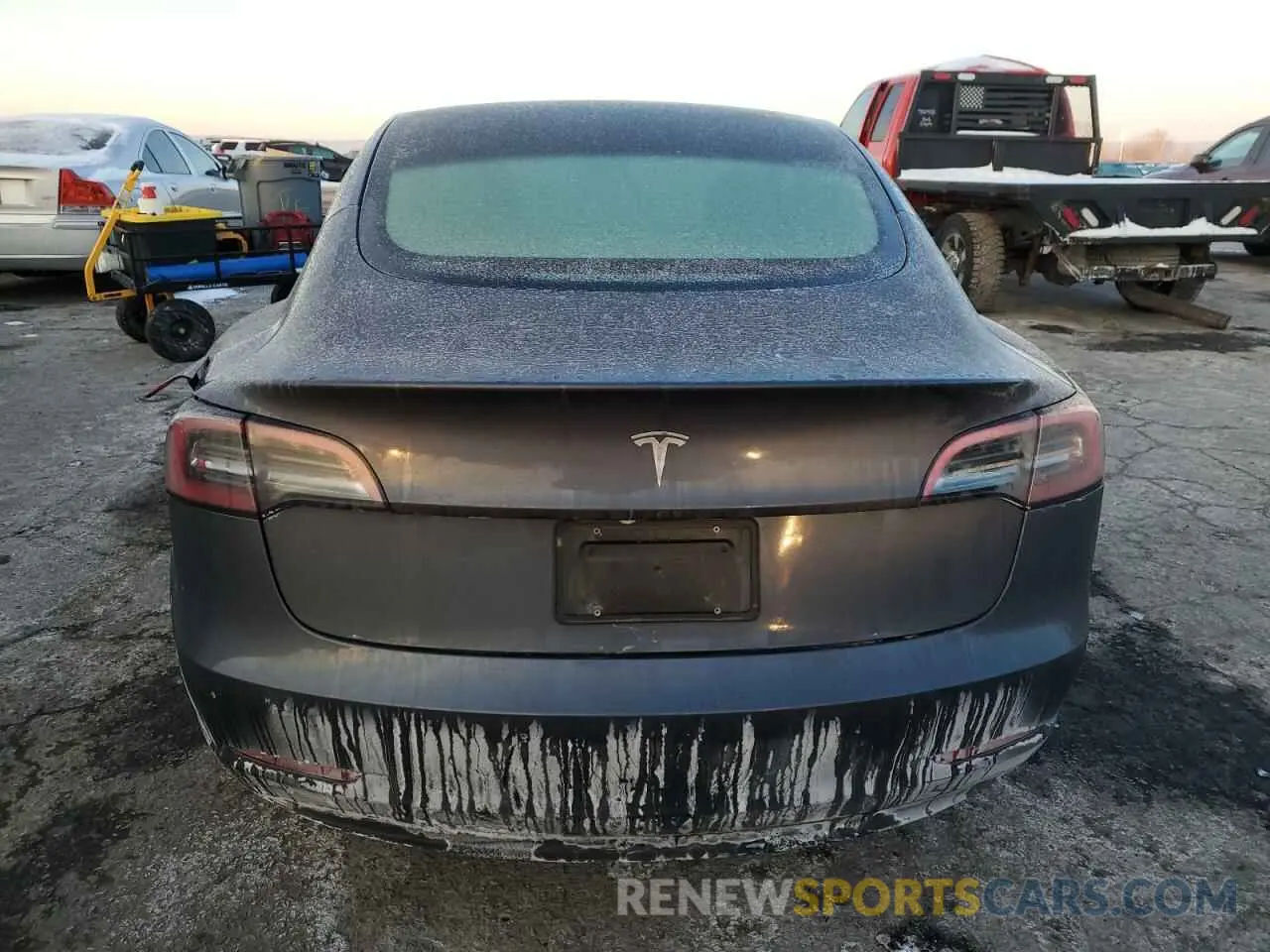 6 Photograph of a damaged car 5YJ3E1EA2PF660509 TESLA MODEL 3 2023
