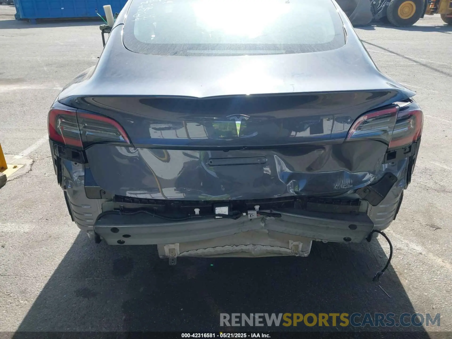 6 Photograph of a damaged car 5YJ3E1EA2PF668853 TESLA MODEL 3 2023