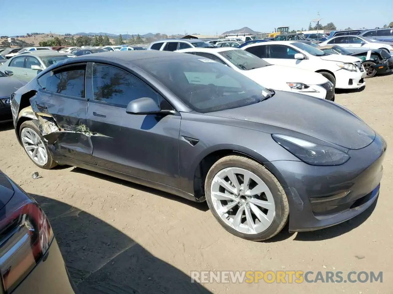 4 Photograph of a damaged car 5YJ3E1EA2PF669744 TESLA MODEL 3 2023