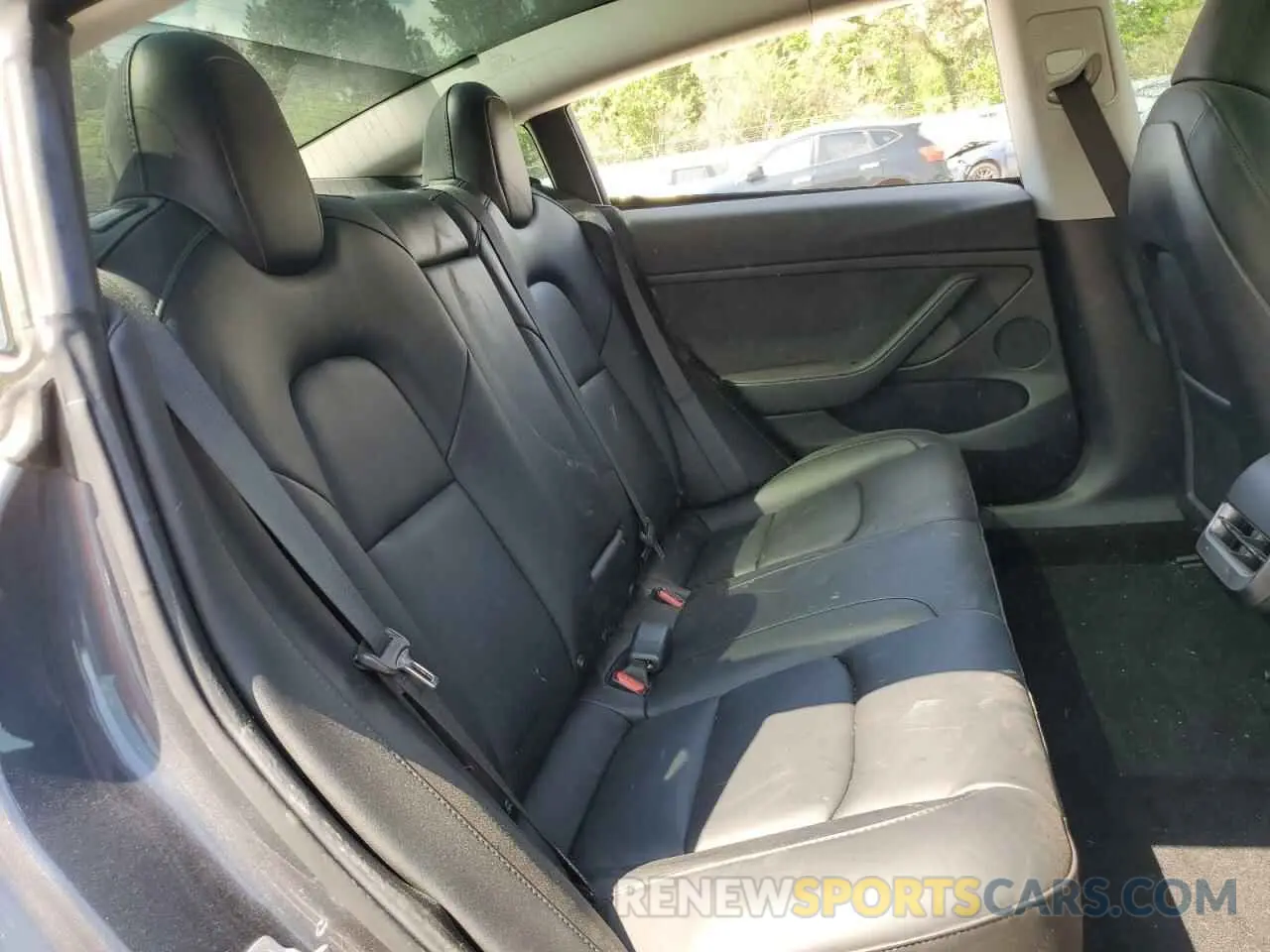 10 Photograph of a damaged car 5YJ3E1EA2PF674765 TESLA MODEL 3 2023