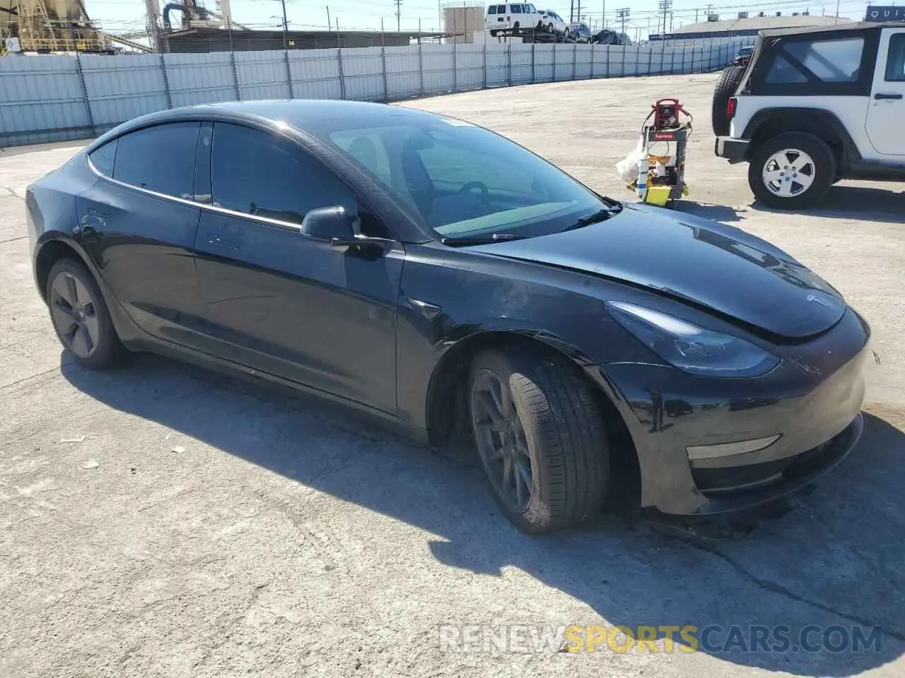 4 Photograph of a damaged car 5YJ3E1EA2PF680484 TESLA MODEL 3 2023