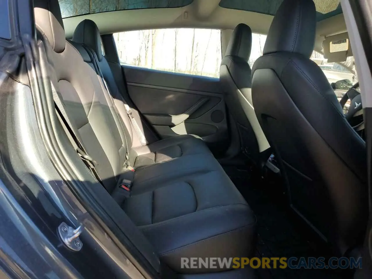 10 Photograph of a damaged car 5YJ3E1EA2PF688861 TESLA MODEL 3 2023