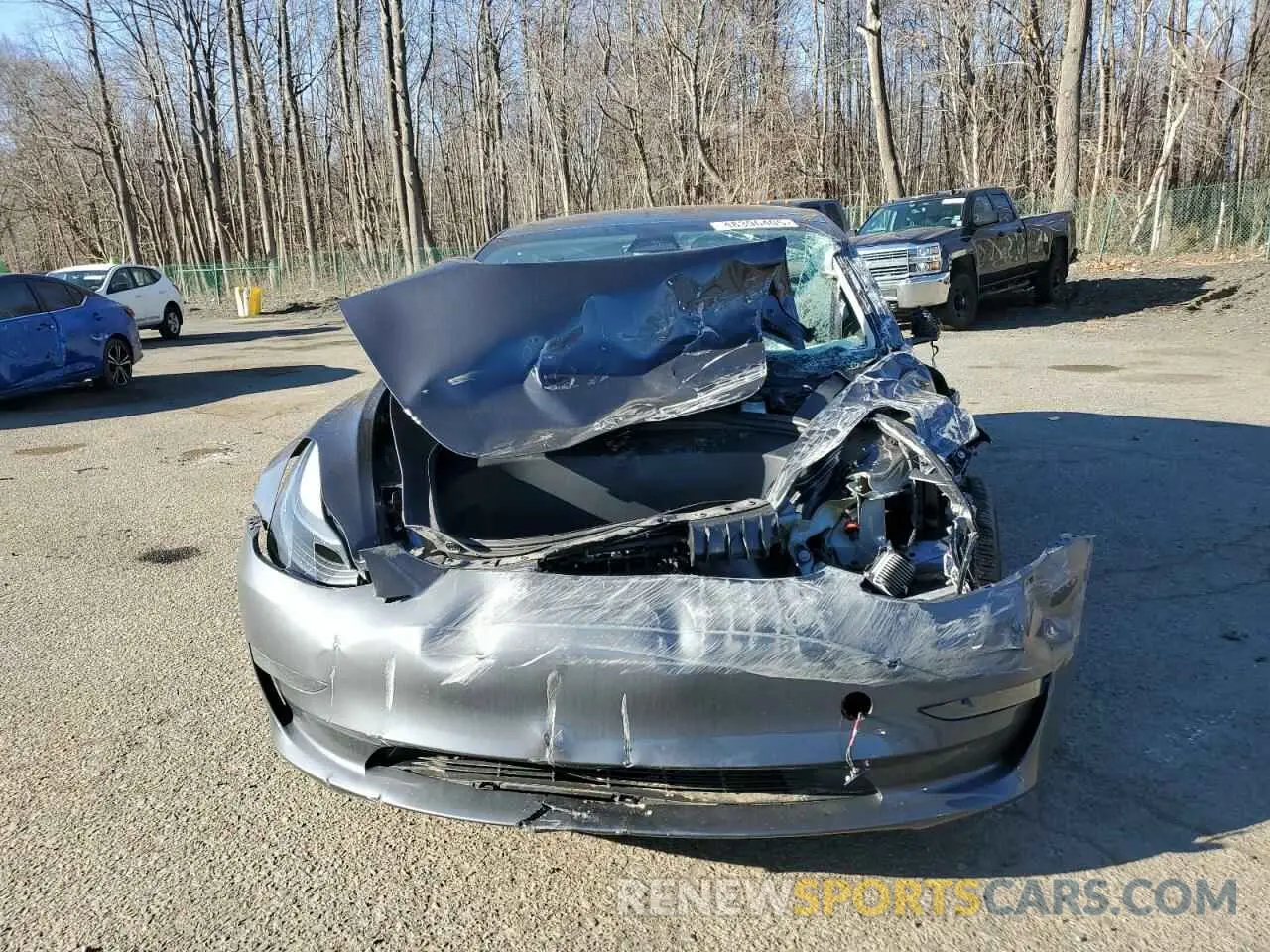 5 Photograph of a damaged car 5YJ3E1EA2PF688861 TESLA MODEL 3 2023