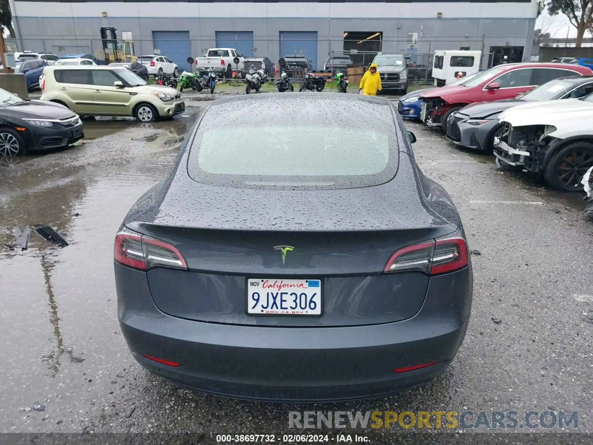 16 Photograph of a damaged car 5YJ3E1EA2PF690898 TESLA MODEL 3 2023