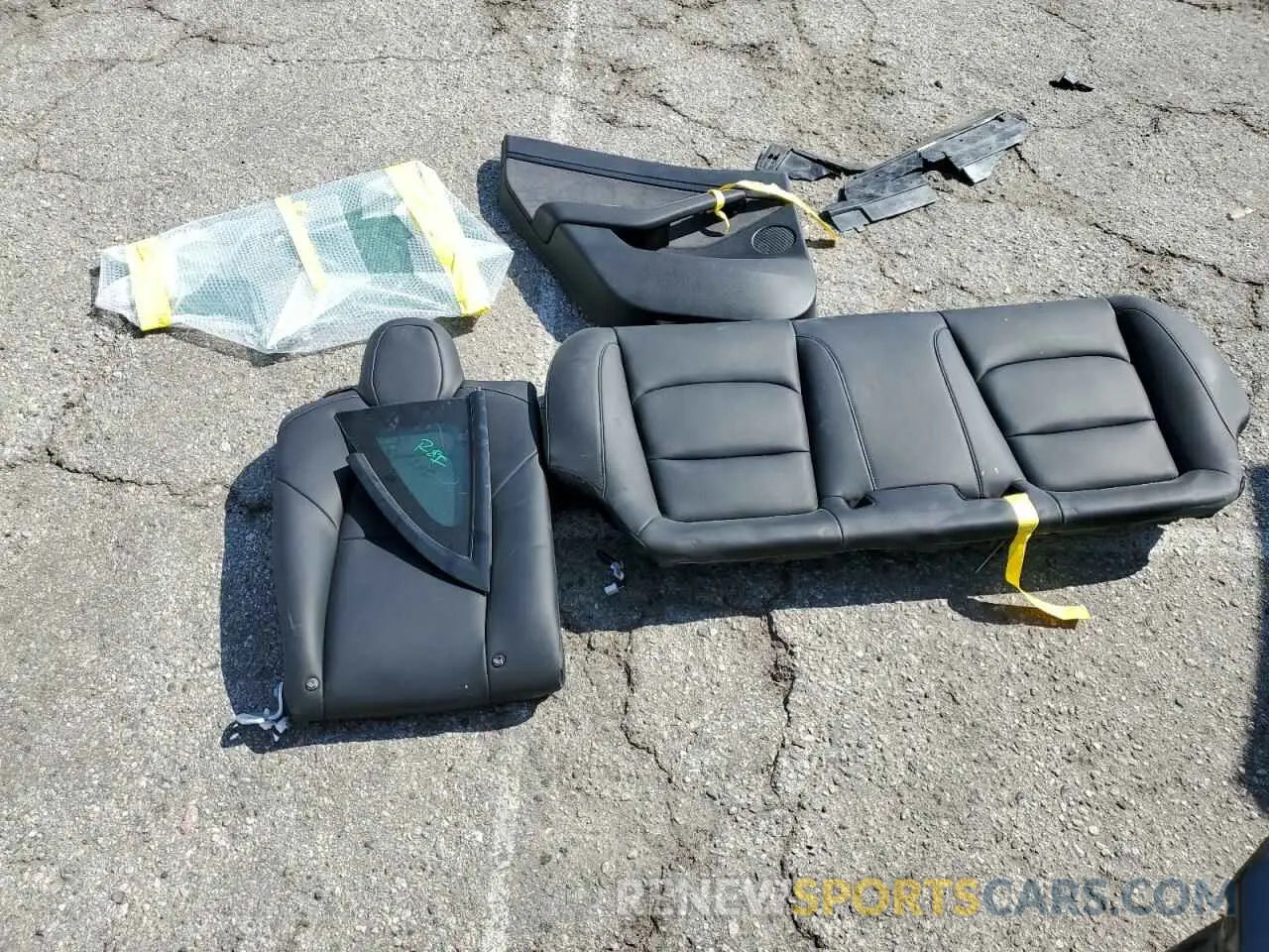 14 Photograph of a damaged car 5YJ3E1EA2PF694773 TESLA MODEL 3 2023