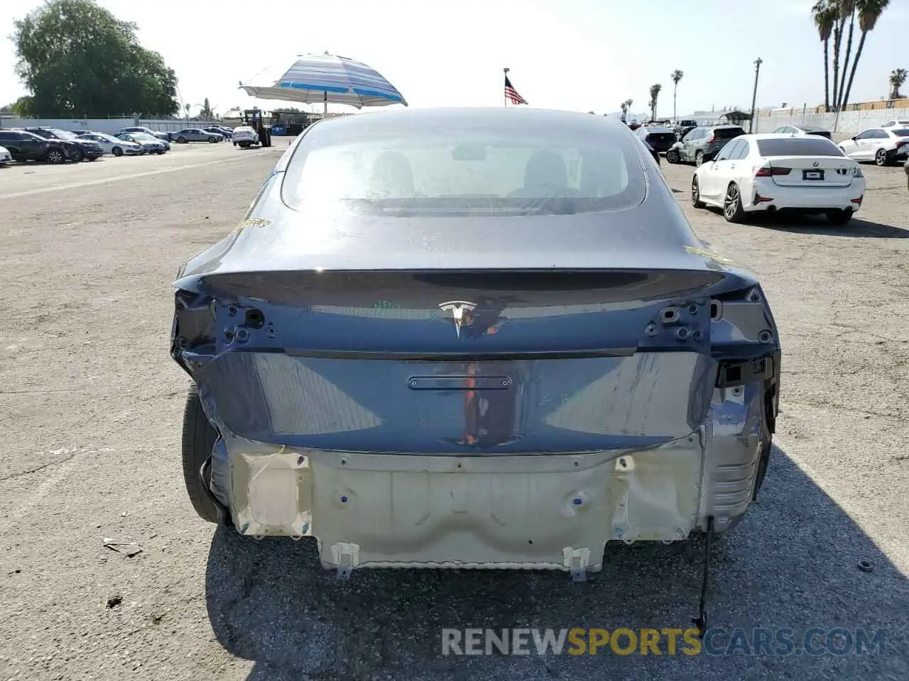 6 Photograph of a damaged car 5YJ3E1EA2PF694773 TESLA MODEL 3 2023