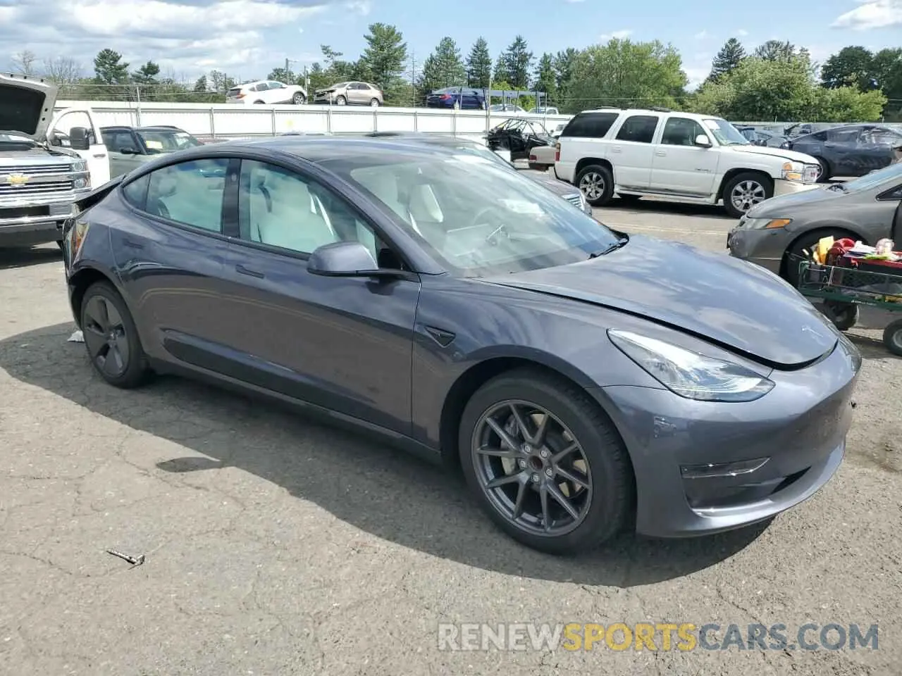 4 Photograph of a damaged car 5YJ3E1EA2PF704301 TESLA MODEL 3 2023